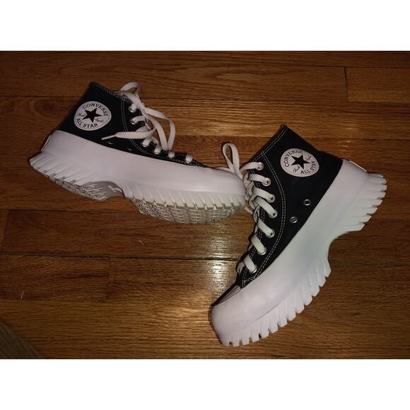 EUC Converse Lugged Black Sz & Sneakers - Picture 5 of 5